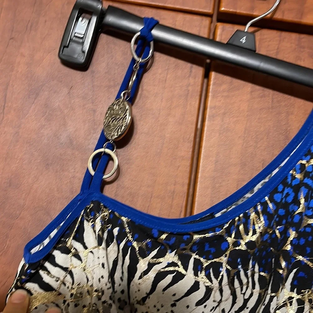 Top - Picture 3 of 7